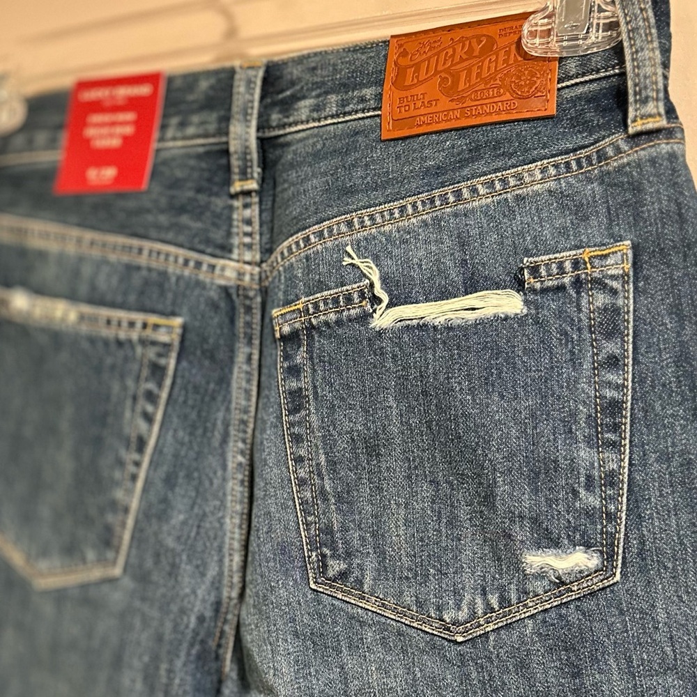 Lucky Brand Drew Mom High Rise Taper
Jeans Distressed Legend Paisley 6/28R NWT - Picture 12 of 16